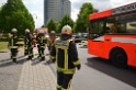 Schwerer Bus Unfall Koeln Porz Gremberghoven Neuenhofstr P077